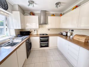 Photo 11- click for photo gallery